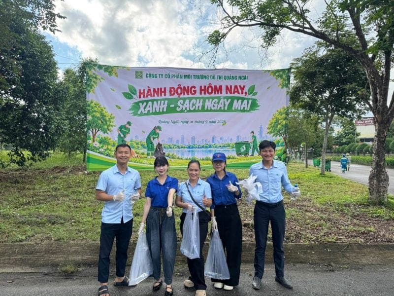 HÀNH ĐỘNG HÔM NAY - XANH SẠCH NGÀY MAI: KHI TUỔI TRẺ VÀ NHÂN VIÊN HỢP NGHĨA LAND XẮN TAY ÁO VÌ MÔI TRƯỜNG